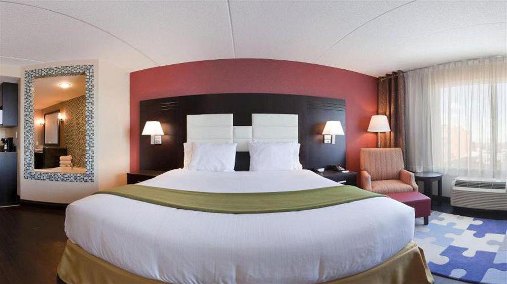 Holiday Inn Express Hotel & Suites Ottawa West-Nepean, An Ihg Hotel Kültér fotó
